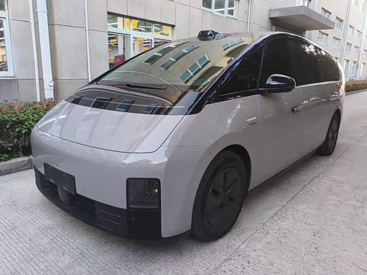 Li Auto MEGA