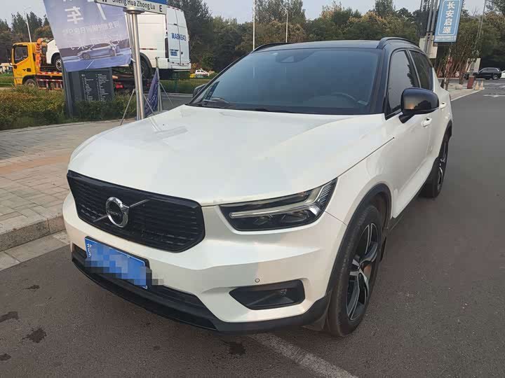 Volvo XC40