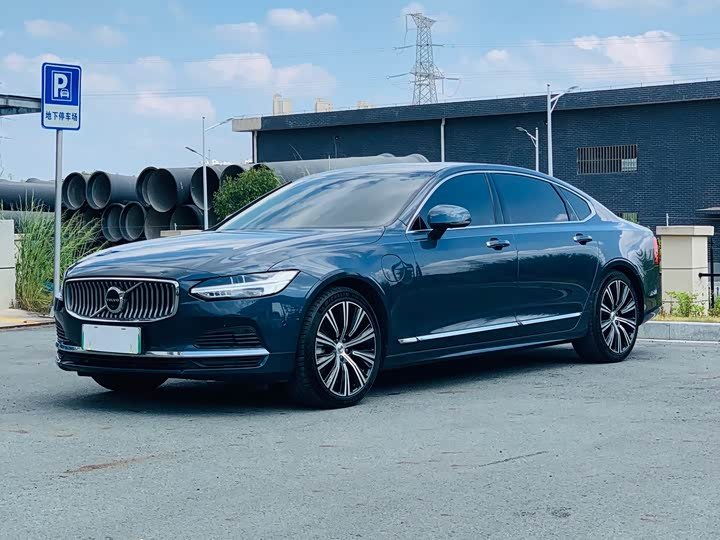 Volvo S90