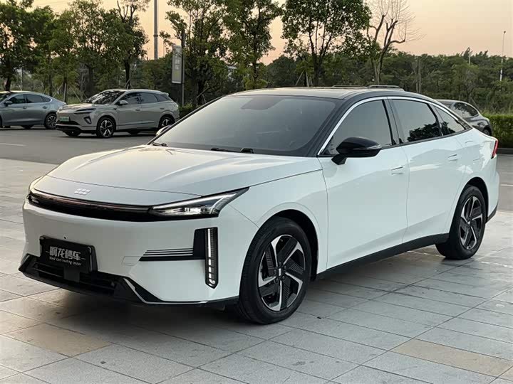 Geely Galaxy L6