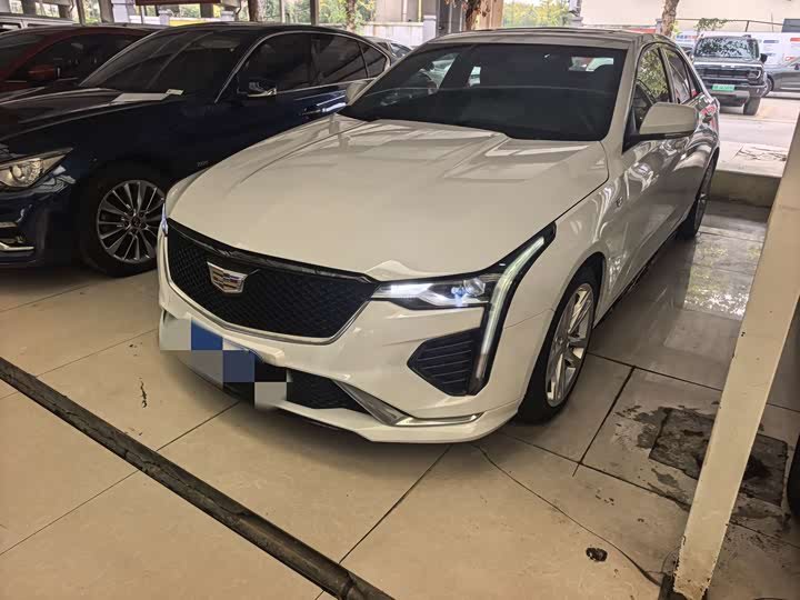 Cadillac CT4