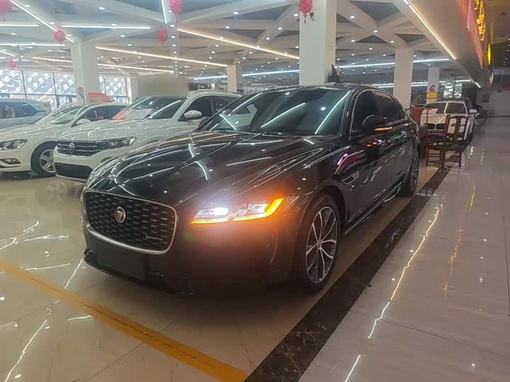 Jaguar XFL