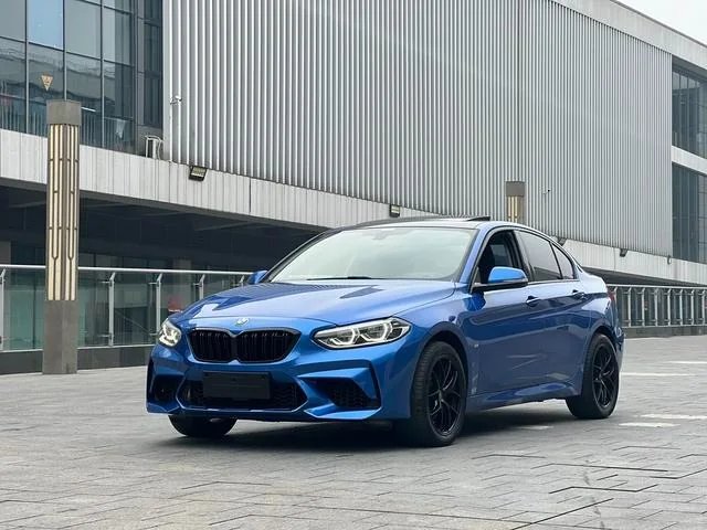 BMW 120i